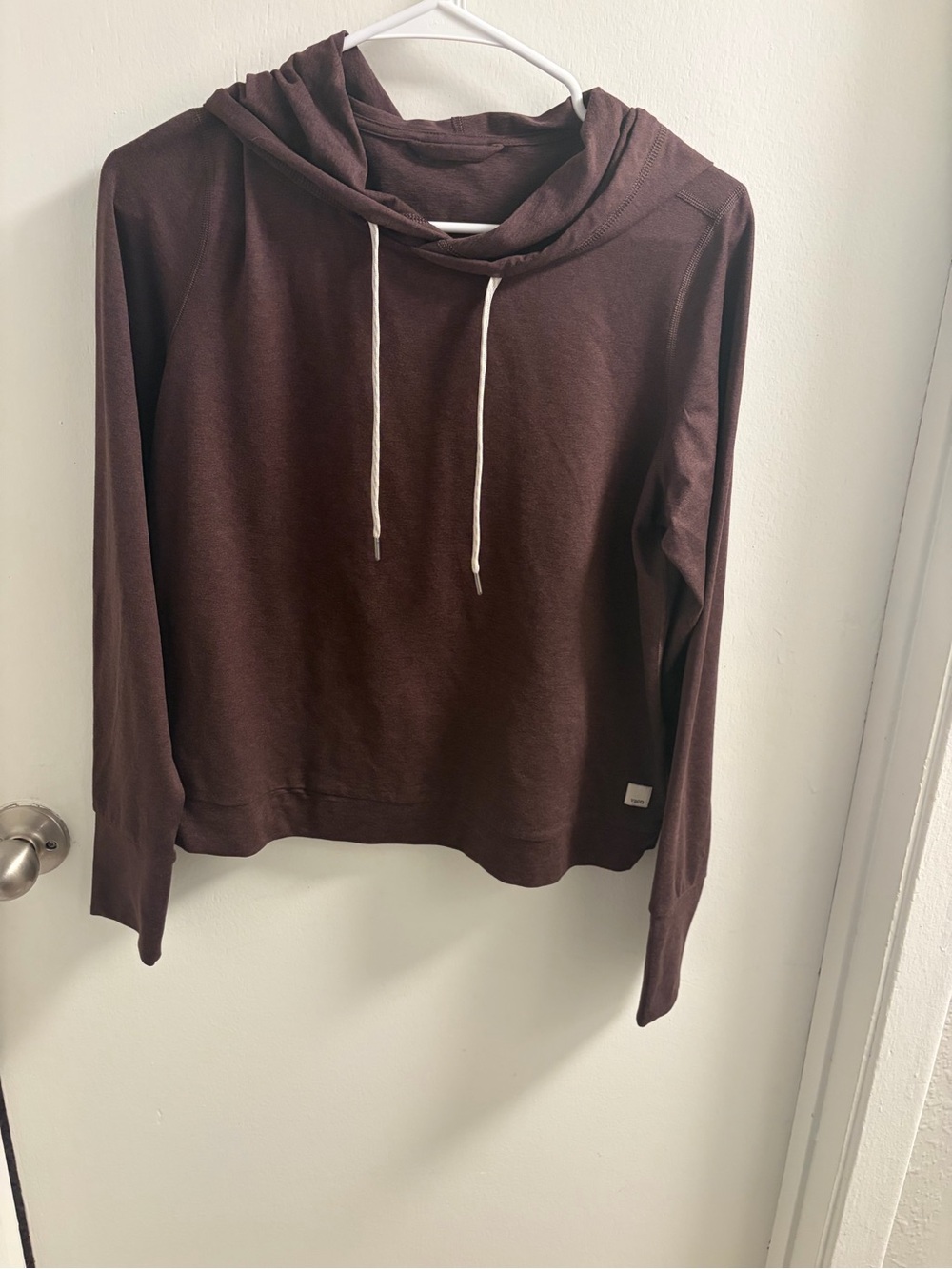 Vuori Dark Brown Halo Performance Pullover Hoodie Size M